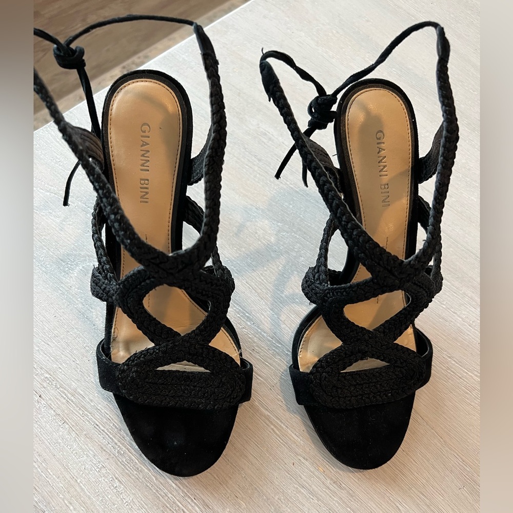 Gianni Bini SZ 8.5 Black Crochet Open Toe Strappy Sandal Stiletto Heels